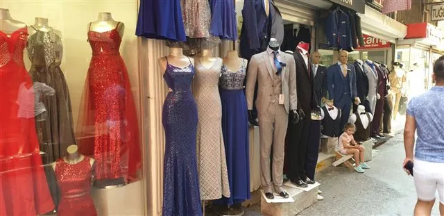 Luxury Evening & Gala Gown Collection Model 68 — Women's Fashion, Evening Gowns, Modest Wear & Hajj Clothing | COIDET & ATC