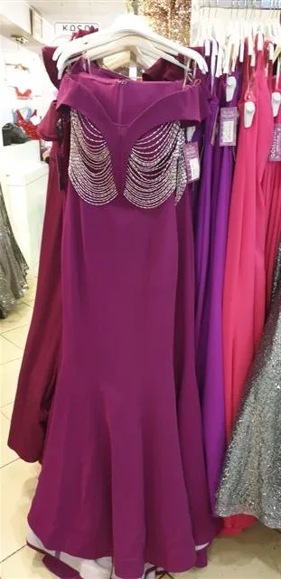 Luxury Evening & Gala Gown Collection Model 142 — Women's Fashion, Evening Gowns, Modest Wear & Hajj Clothing | COIDET & ATC