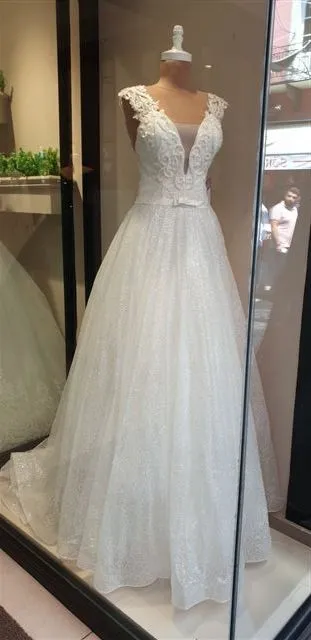Luxury Evening & Gala Gown Collection Model 63 — Women's Fashion, Evening Gowns, Modest Wear & Hajj Clothing | COIDET & ATC