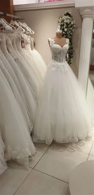 Luxury Evening & Gala Gown Collection Model 38 — Women's Fashion, Evening Gowns, Modest Wear & Hajj Clothing | COIDET & ATC