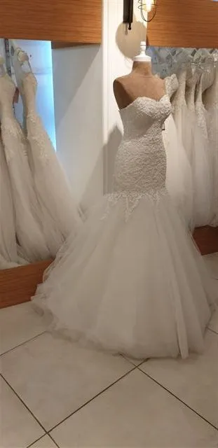 Luxury Evening & Gala Gown Collection Model 85 — Women's Fashion, Evening Gowns, Modest Wear & Hajj Clothing | COIDET & ATC