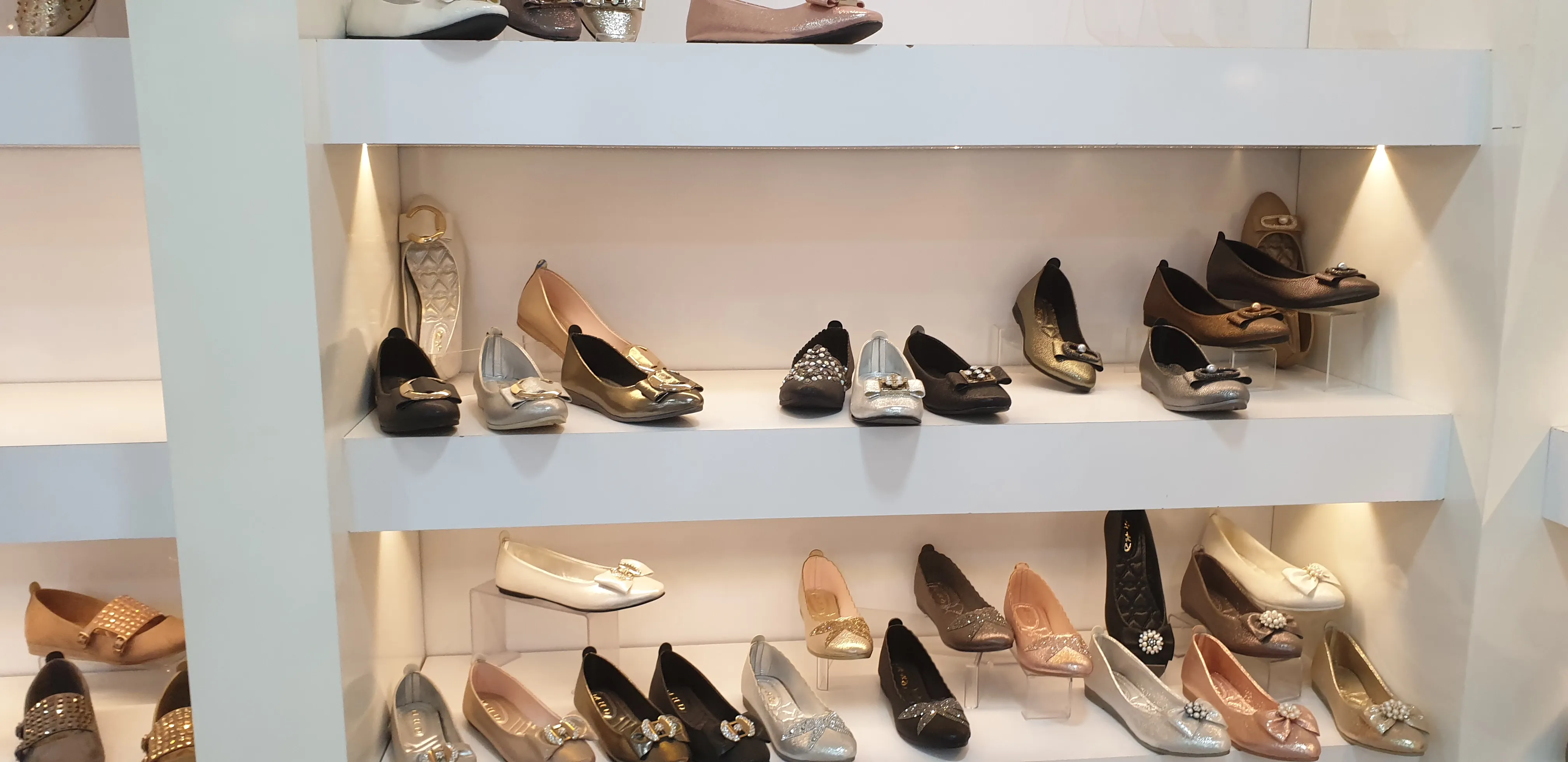 Genuine Leather & Suede Casual Export Shoes Model 1 — Casual, Bridal & Formal Evening Footwear Collections | COIDET & ATC